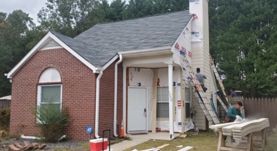 Woodstock, GA - A new Siding Installation with James Hardie Siding being done in Woodstock. Not only will this home look fresh and new, it will also have a higher value at sale time. Our excellent trained crews make it look so easy and are very efficient with their time. In only a few days, your home can have a great new look too! Woodstock, GA - A new Siding Installation with James Hardie Siding being done in Woodstock. Not only will this home look fresh and new, it will also have a higher value at sale time. Our excellent trained crews make it look so easy and are very efficient with their time. In only a few days, your home can have a great new look too!