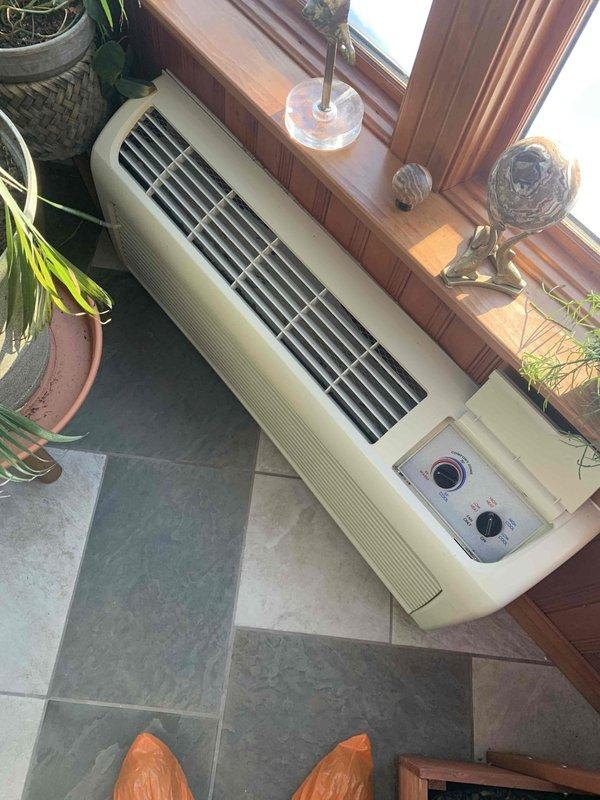 Responded to service call for non-operational minisplit unit in garden room. Diagnosed electrical issue with the wall-mounted PTAC system. Restored functionality by replacing damaged wiring and performing system reset. Unit now operating correctly, maintaining proper temperature for plant preservation.