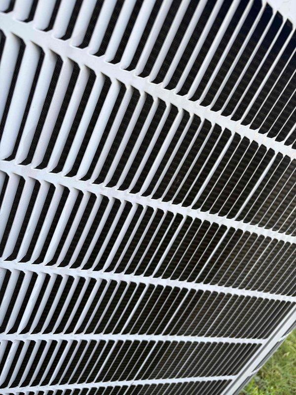 Completed routine cooling maintenance and club membership renewal inspection on residential HVAC system. Performed comprehensive evaluation of outdoor condenser unit, which showed excellent condition with clean protective grille and no visible signs of wear, corrosion, or damage. Inspected exterior electrical disconnect box and associated conduit connections, confirming proper weatherproof installation and secure mounting to building exterior.