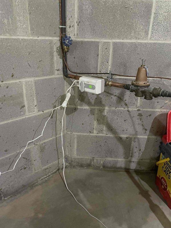 Completed comprehensive plumbing service including water heater flush, expansion tank replacement, and repair of multiple leaking fixtures. Addressed leaking kitchen faucet and drain assembly, replaced faulty washing machine supply hoses, and installed smart water shut-off system with monitoring capabilities for leak detection and automatic water supply control. All fixtures tested and confirmed operational upon completion.
