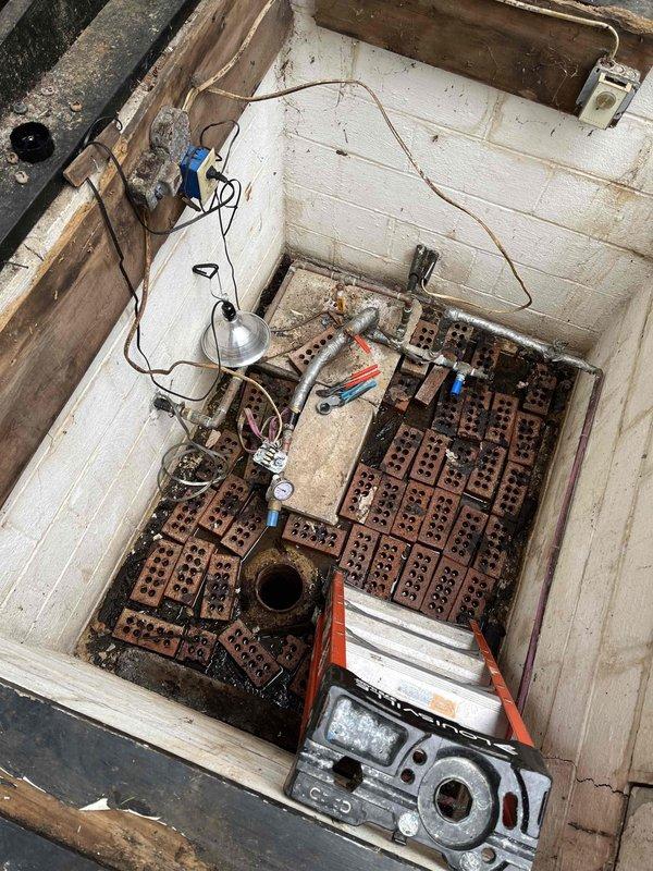 Completed return and installation of 1/2 HP well pump system with pressure tank assembly. System was installed in below-floor utility compartment with proper electrical connections, pressure gauge monitoring, and Flex-Lite pressure tank integration. All components tested and operational upon completion.