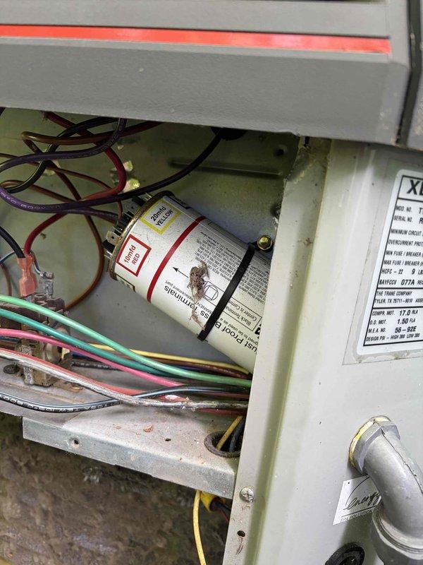 Completed club membership enrollment and performed HVAC maintenance service. Replaced air handler filter as requested by customer and conducted system inspection. Documented equipment condition including capacitor and electrical connections within the air handler cabinet.