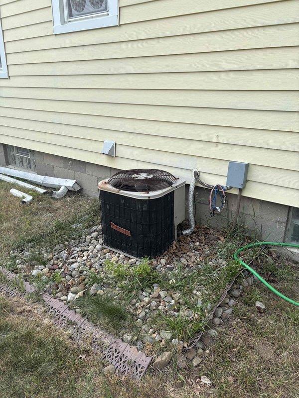 Responded to service call for air conditioning unit making humming sound after 3:30 PM. Upon inspection, determined 30-year-old system had reached end of service life and required full replacement. Provided estimate for complete HVAC system replacement including outdoor condenser unit and indoor air handler.