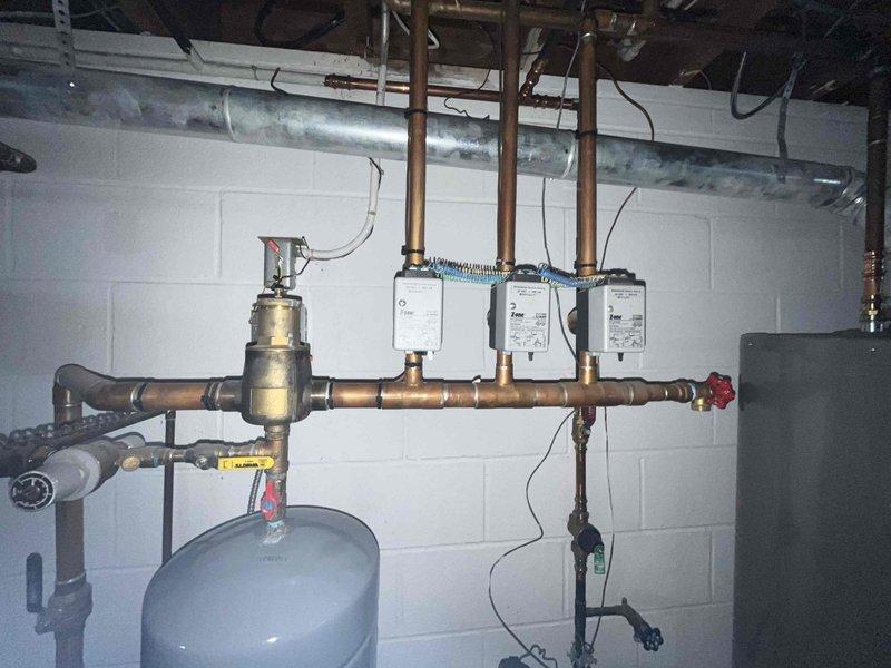Performed inspection of HVAC system and identified missing air filter bracket requiring installation. Assessed evaporator coil condition and determined cleaning service needed to restore optimal airflow and system efficiency. Documented equipment conditions with photographs for customer records and future maintenance reference.