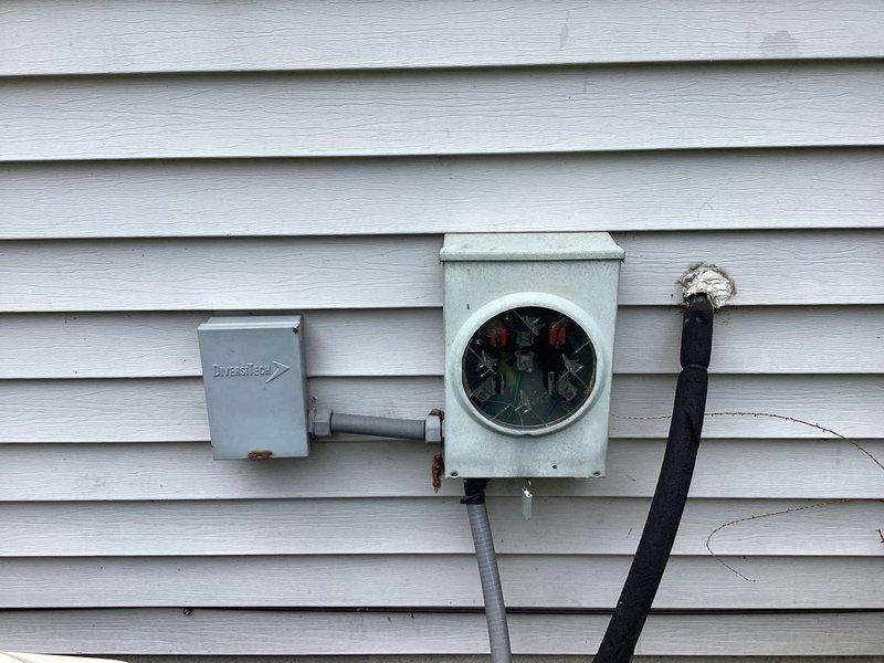 Completed HVAC system evaluation for aging air conditioning unit experiencing inadequate cooling performance. Unit confirmed to be over 10 years old with visible deterioration in cabinet interior, including compromised insulation and evidence of moisture intrusion. Provided comprehensive replacement estimate for new system installation.