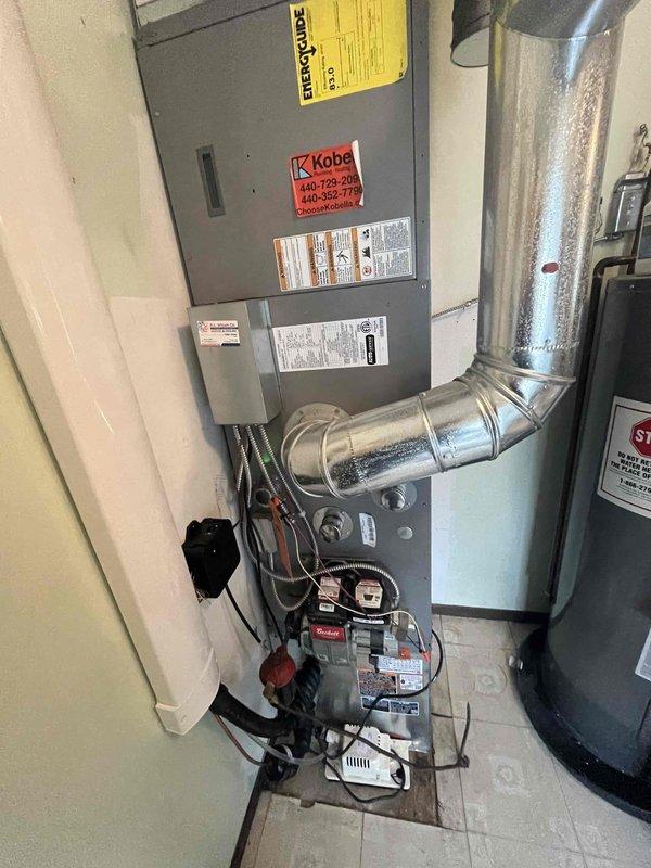Performed refrigerant reclaim service on American Standard HVAC system, weighing and documenting all recovered refrigerant before checking tank pressure-to-temperature chart for non-condensables. After coordination and thorough documentation with photos, evacuated system to 700 microns to ensure proper vacuum levels were achieved before proceeding with service completion.