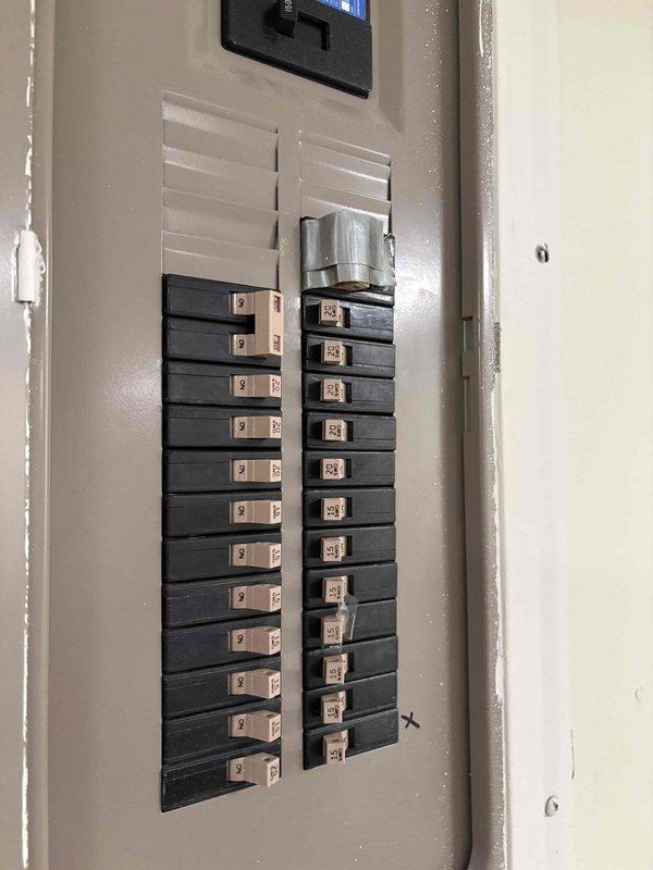 Conducted comprehensive assessment of 26-year-old air conditioning system that was no longer operational. Evaluated existing HVAC ductwork, mechanical components, and electrical distribution panel to determine replacement requirements and ensure proper infrastructure for new system installation.