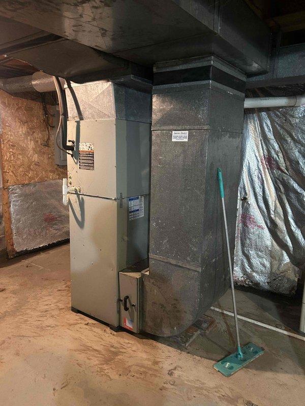 Performed comprehensive air conditioning tune-up and system evaluation at residential property. Completed full system diagnostics, recorded operational parameters on service tag, and addressed cooling efficiency concerns to restore proper comfort levels.