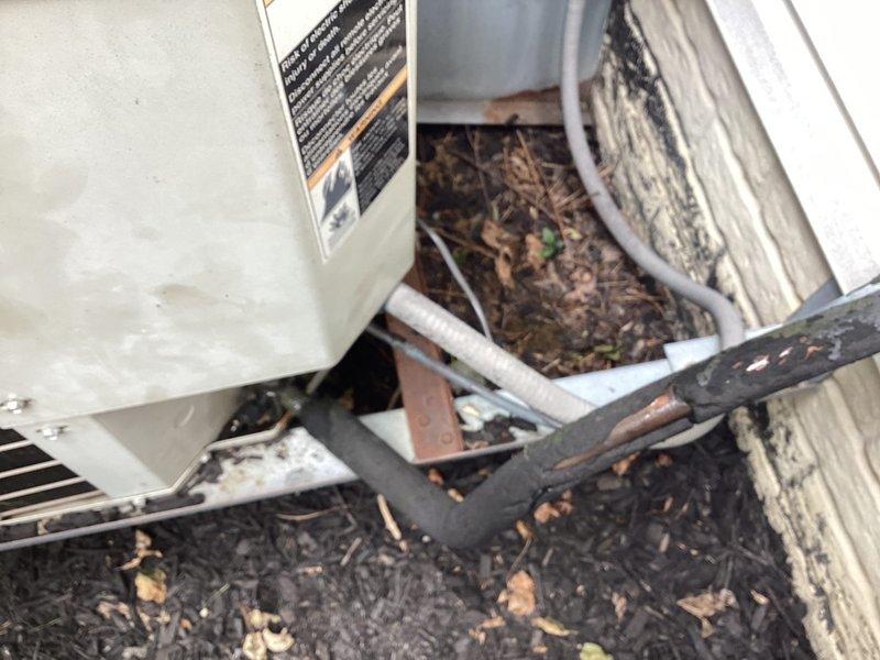 Conducted HVAC cooling system evaluation for recently purchased residential property. Inspected existing outdoor condensing unit and electrical service panel to assess current equipment condition and determine replacement requirements. Documented equipment specifications and site conditions including unit placement, electrical connections, and refrigerant line routing to prepare comprehensive cooling system replacement estimate.