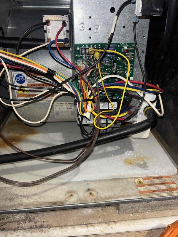 Completed heating maintenance and club visit on HVAC system. Performed inspection of zone control board and electrical components, verified proper wiring connections to ZONMA control interface, and conducted electrical measurements using digital multimeter to confirm system amperage and voltage readings within normal operating parameters.
