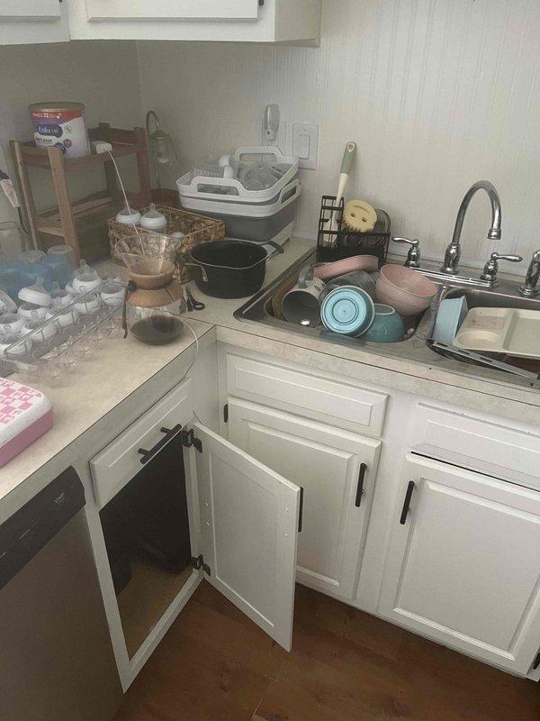 Responded to callback for loose bathtub spout that was recently installed earlier this month. Upon inspection, tightened and secured the spout assembly to proper specifications, ensuring stable operation and eliminating movement. Verified proper function and water flow after adjustment.