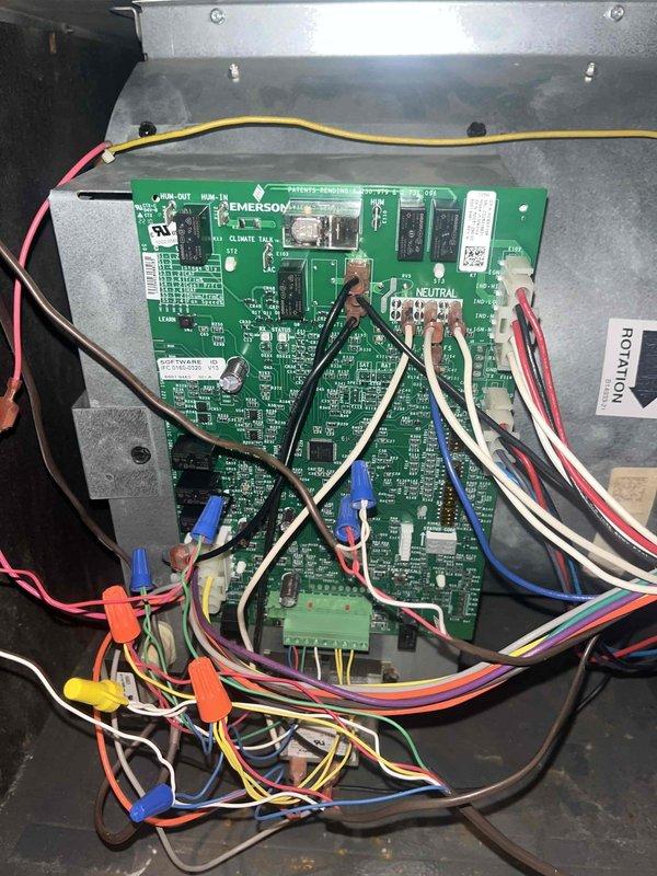 Performed a seasonal heating inspection on the air handler as part of the member maintenance plan. Inspected the control board and low-voltage and line-voltage wiring, finding all connections secure with no signs of burning, corrosion, or physical damage. Checked the blower motor and blower wheel housing, noting only light dust accumulation, and verified the unit was in good operating condition.