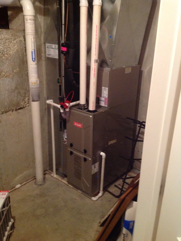 Annual heating maintenance on residential Bryant furnace in Lake Bluff