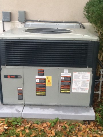 This 16 seer duel fuel package unit is ready for the winter.