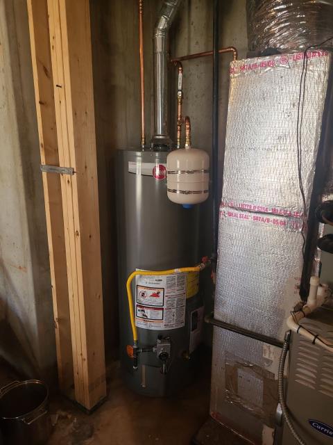 Customer had recently contacted us because his water heater was leaking. After speaking with customer I was able to determine the water heater is leaking from the tank itself. Since there is no way to repair the water heater leak, we discussed options for water heater replacement. We arrived today to replace the current 50 gallon gas water heater with a new 50 gallon gas water heater to restore hot water. 