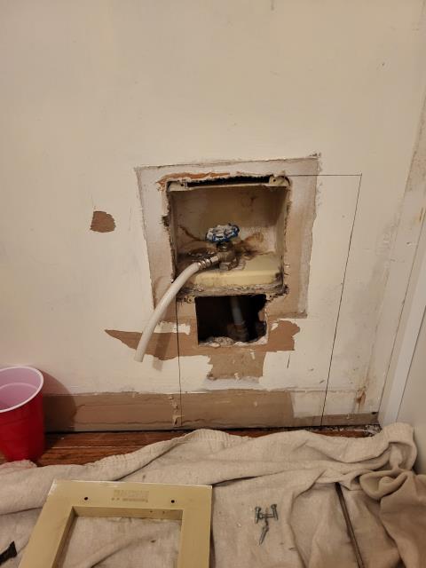 We responded to our customer to replace an existing icemaker box. Once onsite, we removed the old icemaker box and replaced it with a new unit with an integrated hammer arrester to help prevent water hammer and pressure fluctuations in the supply line. We secured all the water supply connections and pressure tested during installation. Once the box was set in place, we turned the water back on and tested for leak free operation.
We responded to our customer to replace an existing icemaker box. Once onsite, we removed the old icemaker box and replaced it with a new unit with an integrated hammer arrester to help prevent water hammer and pressure fluctuations in the supply line. We secured all the water supply connections and pressure tested during installation. Once the box was set in place, we turned the water back on and tested for leak free operation.