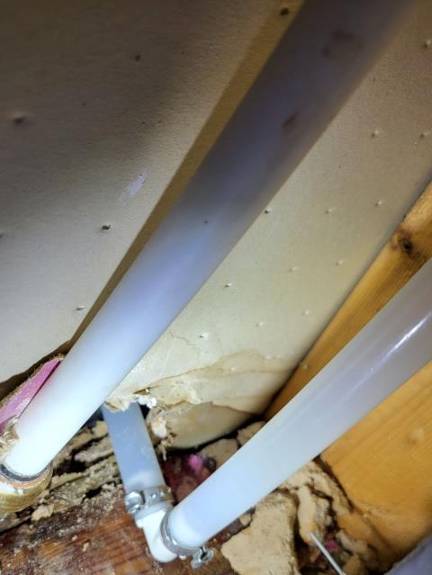 We responded to our customer in Kennesaw, GA after they reported a water leak caused by a pinhole leak. Upon inspection, we found a SharkBite fitting that was not installed properly and was leaking. To resolve the issue, we removed the faulty fitting and replaced it with proper PEX fittings for a secure connection. After completing the repair, we tested the line and confirmed it was leak free.