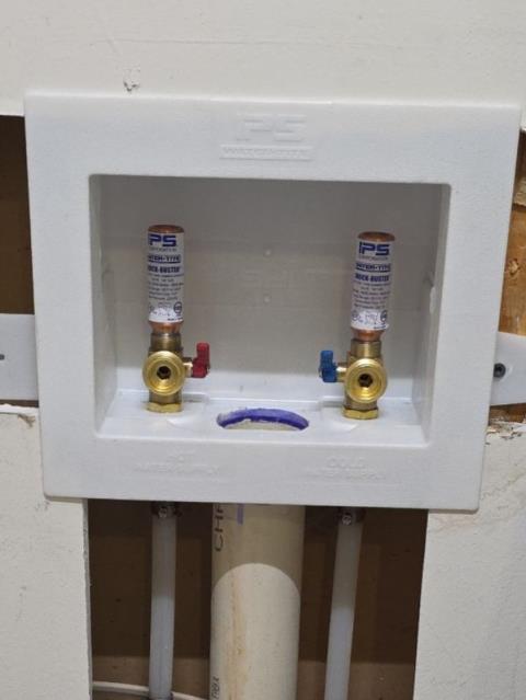 We responded to our customer in Douglasville, GA after they reported washing machine valves not working properly and a tub and shower that were dripping. Upon inspection, we found the washer valves had failed and the shower issue was caused by a worn Moen cartridge. To resolve the problems, we replaced the washing machine box with new shut off valves and installed a new Moen cartridge in the tub/shower valve. After completing the repairs, we tested both fixtures for proper, leak free operation. Everything is now working correctly with no leaks or dripping.