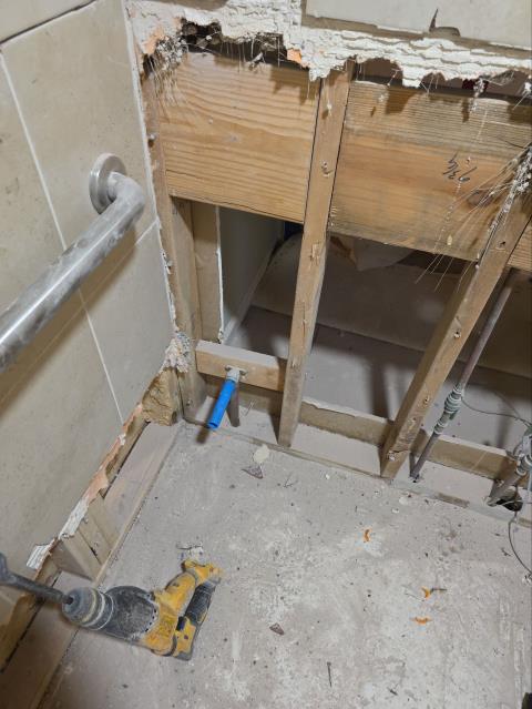 We responded to our customer in Stone Mountain, GA to assist with a bathroom remodel project. We carefully removed the shower trim and fixtures to allow for tile replacement around the shower area. All plumbing components were protected to prevent damage during the renovation. The shower is now prepped and ready for the new tile installation.