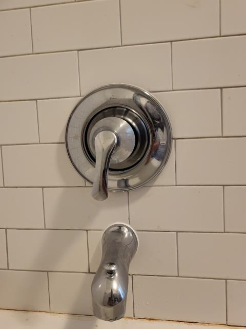 We responded to our customer in Kennesaw, GA after they reported their bathtub was not regulating water temperature properly. Upon inspection, we found the shower valve cartridge had failed, preventing proper temperature control. We replaced the cartridge with a new Moen cartridge to restore smooth and accurate operation. Once the replacement was completed, we tested the bathtub for proper temperature control and leak free performance. The tub is now functioning correctly with consistent hot and cold water regulation.