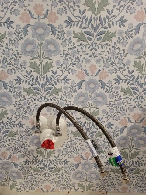 We responded to our customer in Dallas, GA to address failing shut off valves in the powder room. Upon inspection, we found the existing push to connect shut off valves needed to be replaced. We will install new quarter turn shut off valves to provide more reliable water control and easier operation. Once the installation is completed, we will test the system to ensure proper, leak free operation.