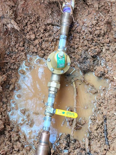 We responded to our customer in Johns Creek, GA to address failed shutoff components and outdoor plumbing issues. We removed a broken shutoff valve, damaged hose bibb, and an undersized valve box. We then installed a new pressure reducing valve (PRV), a brass emergency shutoff valve, and a jumbo valve box to improve access and long term reliability. All connections were properly secured during installation. After completing the work, we restored water service and tested for proper, leak free operation.