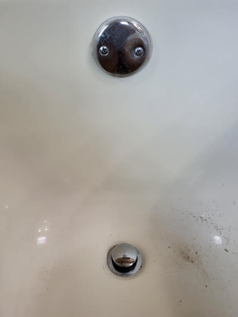 We responded to our customer in Marietta, GA to complete bathroom plumbing installations and repairs. We installed two customer supplied tub and shower valves along with a new Roman tub valve to upgrade the fixtures. We also replaced a toilet flange to ensure a proper seal and stable installation. In addition, we installed new waste and overflow trim for the bathtub. After completing the work, we tested all fixtures for proper operation and leak free performance. Everything is now functioning correctly.