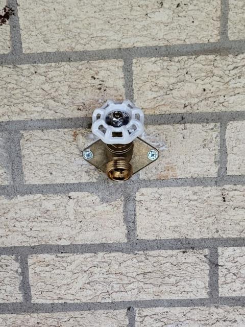 We responded to our customer in Roswell, GA to replace a damaged outdoor hose bibb. We removed the existing hose bibb and installed a new hose bibb to restore proper outdoor water access. All connections were secured during installation. After completing the work, we turned the water back on and tested for proper, leak free operation. The new hose bibb is now functioning correctly.