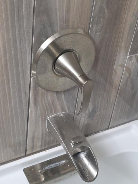 We responded to our customer in Woodstock, GA after they reported low water pressure at the tub and shower, especially on the hot side. Upon inspection, we found debris in the hot water lines from an older 30 year old water heater, restricting flow. We removed the shower cartridge and flushed the hot water lines to clear the buildup. We then replaced the water heater and installed a new cartridge to restore proper performance. After completing the work, we tested the system for proper pressure, operation, and leak free performance. 