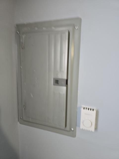 Wrapped up an AC repair call in Philadelphia, PA 19149. The customer reported their system was running but not cooling. Upon inspection, we found issues in the electrical panel and began troubleshooting the dedicated AC breaker. Restored proper cooling.