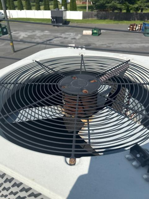Wrapped up an air conditioning tune-up in Warminster, PA 18974. Completed a full tune-up, including coil cleaning, thermostat calibration, and refrigerant check. System optimized for the comfort and efficiency of our customer during the hot season.