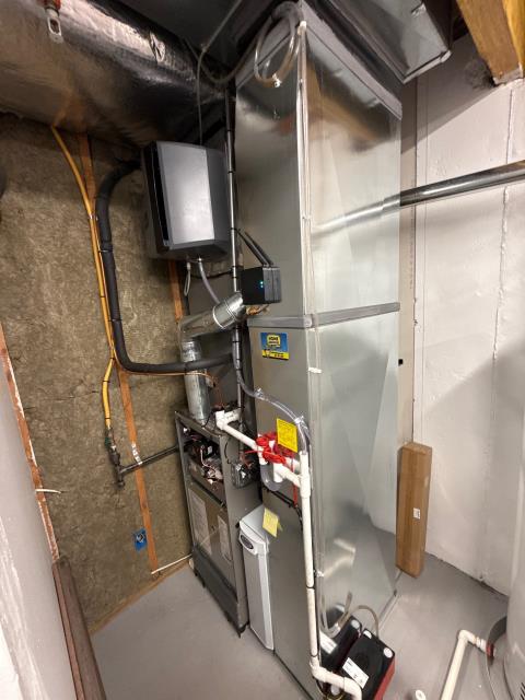 Completed seasonal spring maintenance in Warminster, PA 18974. Performed a full AC system tune-up and replaced the damaged roof cap to ensure proper ventilation and protection. System is ready for reliable cooling this summer.