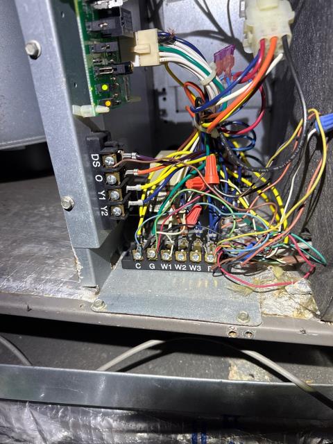 Answered a no-heat call in Warminster, PA 18974 for a neighbor whose furnace wasn’t working at all. Quickly identified the problem, restored heating, and confirmed the system is ready for winter.