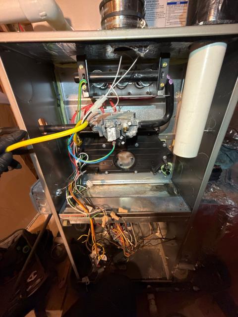 Wrapped up a furnace service in Warrington, PA 18976. Replaced the collector box, removed rust from metal components, replaced the condensation drain line, and adjusted gas pressure. Verified proper furnace operation to ensure safe and efficient heating.