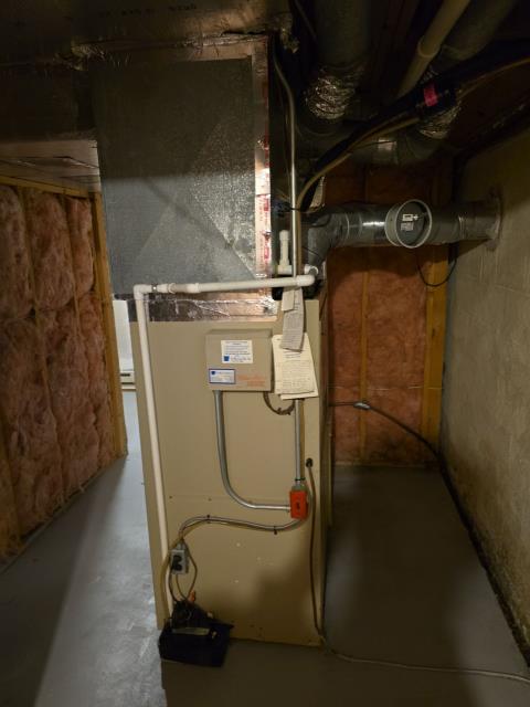Completed an in-home visit in Jamison, PA 18929 to discuss replacing an oil furnace. The homeowner prefers to switch to a heat pump or geothermal system since there’s no gas line. Also reviewed the removal of the old oil system and provided recommendations for efficient, modern heating solutions.
