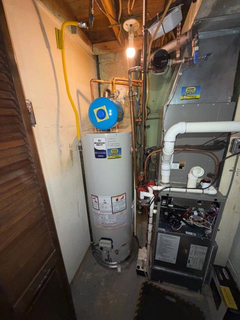 Just completed a water heater installation in Warminster, PA 18974. Installed a Bradford White 40-gallon natural gas unit with a new expansion tank and confirmed proper operation. The homeowner now has reliable hot water with a 6-year warranty.