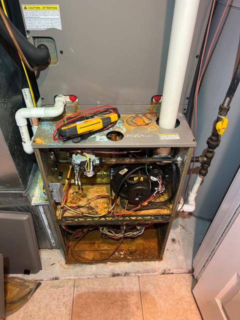 Responded to a no-cooling call in philadelphia, pa 19146 after the tenant reported the ac still wasn’t working even after changing the filter. Found the electrical switch for the heater had failed due to corrosion, and the furnace was heavily rusted. Recommended replacement options to restore safe and reliable operation.