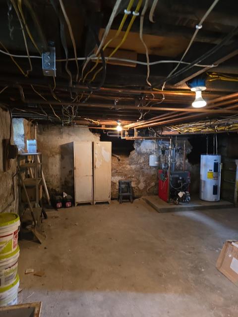 Visited a home in Hatboro, PA 19040 for an estimate to replace an old radiator heating system with a new cooling solution. The homeowner currently has no ductwork and only window AC units, so we discussed options for a ductless or mini-split system that fits their budget. Scheduled for quick installation to ensure the home stays comfortable as temperatures rise.