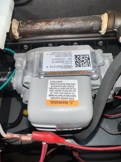 Responded to a central heater repair in philadelphia, pa 19147. The main-floor unit wasn’t producing heat despite the thermostat being set correctly. We diagnosed a failed gas valve, replaced it, and installed a new air filter. The system is now heating properly, keeping the home warm and comfortable as temperatures drop.
