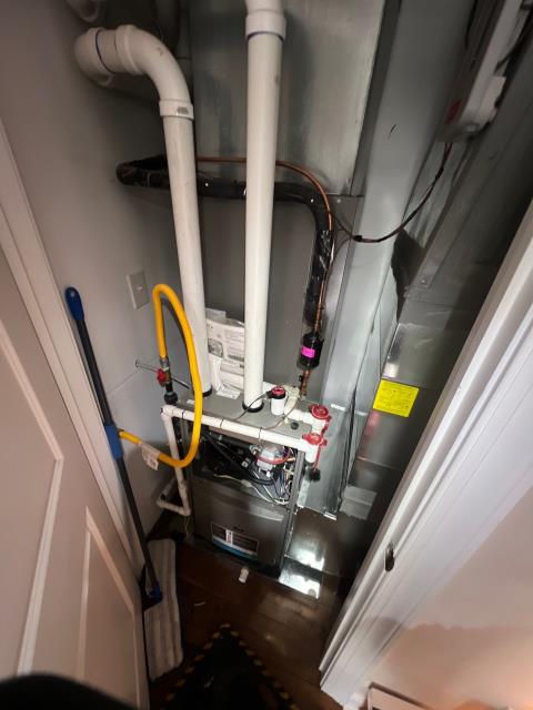 Completed the heating tune-up special in philadelphia, pa 19122 after the rescheduled visit. Inspected and cleaned the lennox gas furnace, confirmed safe operation, and noted recommendations for the homeowner’s review. The system is running efficiently and is ready for the colder days ahead.
