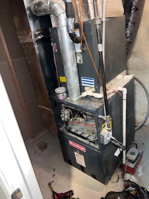 Responded to an emergency no-heat call in philadelphia, pa 191434. The customer reported that the goodman system was blowing cold air, so we performed a full operational test. Everything checked out, and the heating system is now running properly. Another warm home ready for the chilly season.