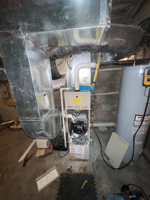 Scheduled routine fall maintenance in philadelphia, pa 19146 for an existing customer with two hvac systems. Both units are operating well, and we offered our maintenance special to keep them running efficiently for the season. The customer also asked us to inspect an outdoor spigot in the breezeway to ensure it’s protected from freezing this winter.
