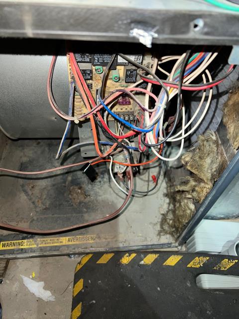 Just completed a heating service call in philadelphia, pa 19146 for a homeowner reporting that the downstairs system wasn’t working and the thermostat was unreliable. Inspected the goodman system and found broken wire connections. Repaired the wiring, checked full system operation, and verified the thermostat is now reading accurately—restoring consistent heat throughout the home. Just completed a heating service call in philadelphia, pa 19146 for a homeowner reporting that the downstairs system wasn’t working and the thermostat was unreliable. Inspected the goodman system and found broken wire connections. Repaired the wiring, checked full system operation, and verified the thermostat is now reading accurately—restoring consistent heat throughout the home.
