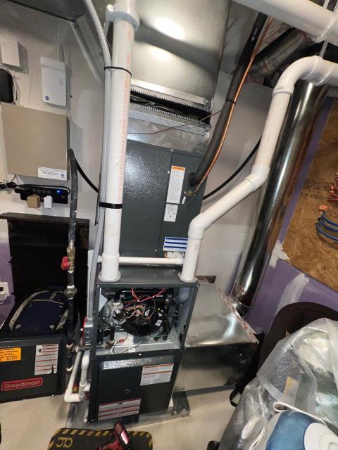 Wrapped up an annual heating maintenance for a comfort club member in bensalem, pa 19020. Inspected the goodman furnace, cleaned burners, tested safety controls, and verified proper airflow to ensure reliable performance. The system is running efficiently and ready to keep this bucks county home warm all winter long.
