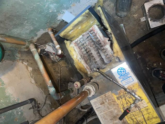 Just wrapped up a heat exchanger cleaning for a new customer in philadelphia, pa 19138. The system had a buildup of debris that was affecting efficiency and airflow. After a thorough cleaning and inspection, the furnace is running safely and ready for the colder months ahead.
