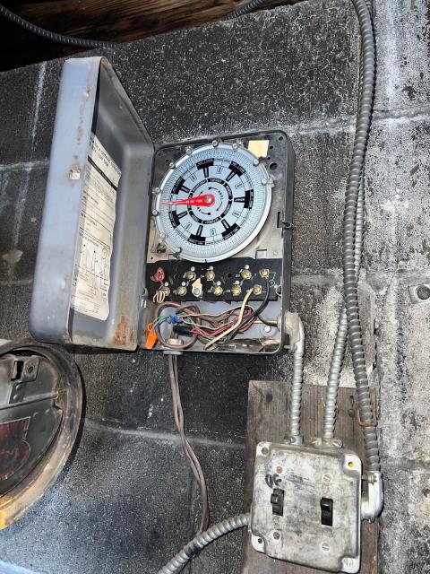 Wrapped up a heating system diagnostic for a commercial space in Warminster, PA 18974 after construction caused the power to be turned off. Our inspection revealed a double oil furnace with an empty tank, a gas furnace with a faulty thermostat that needs relocation, and a motor belt that was nearly torn. Recommendations were provided for repairs to restore safe and efficient heating for the property.