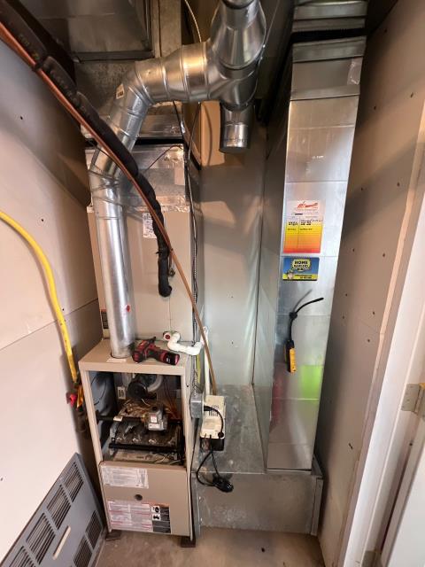 Completed the annual Lennox heating system tune-up for a Comfort Club member in Doylestown, PA 18901. Our technician inspected the furnace, cleaned burners, checked airflow, tested safety controls, and verified thermostat operation to ensure the system is running safely and efficiently. The home is now fully prepared to stay warm and comfortable throughout the winter.