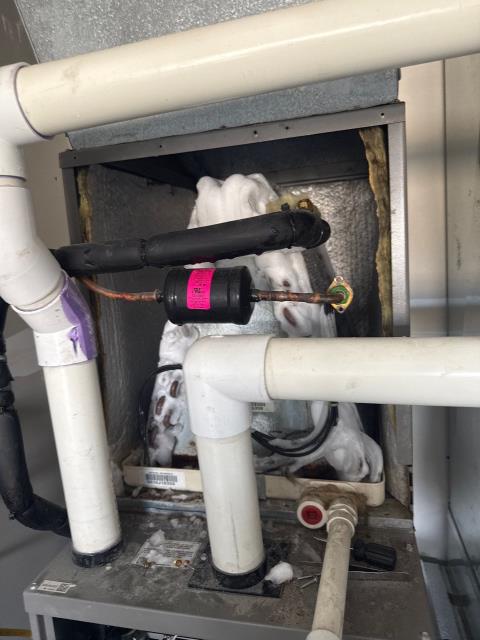 Responded to a no-cooling call for a homeowner in Philadelphia, PA 19146. The air conditioning system wasn’t producing airflow, and we found ice forming on one of the refrigerant lines with water dripping from the unit in the closet. The system has been secured and scheduled for full repair to restore proper cooling throughout the home.