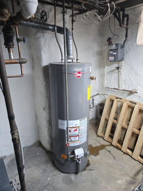 Completed a visit to a new customer in Philadelphia, PA 19119, who found us through the Rinnai website. He’s looking to replace his leaky water heater with a Rinnai RX130IN, and we walked him through the system options and provided an estimate. Excited to help another neighbor plan for reliable hot water this winter.