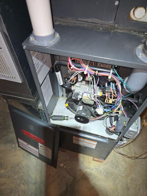 Responded to a call from a returning customer in Philadelphia, PA 19146, whose heat had completely stopped this morning after blowing cold air for two days. Her thermostat showed only a red light and no display, and she was uncomfortable troubleshooting a gas system on her own. The home had no airflow, so we performed a full diagnostic of the furnace and thermostat power. All power readings looked normal, and the system operated correctly through multiple test cycles with no faults or failures found. We let her know everything is safe to use for now and advised her to call us right away if the issue returns so we can dig deeper.